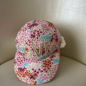 Floral statement hat - Love